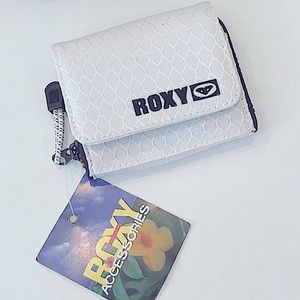 NWT Roxy wallet - white